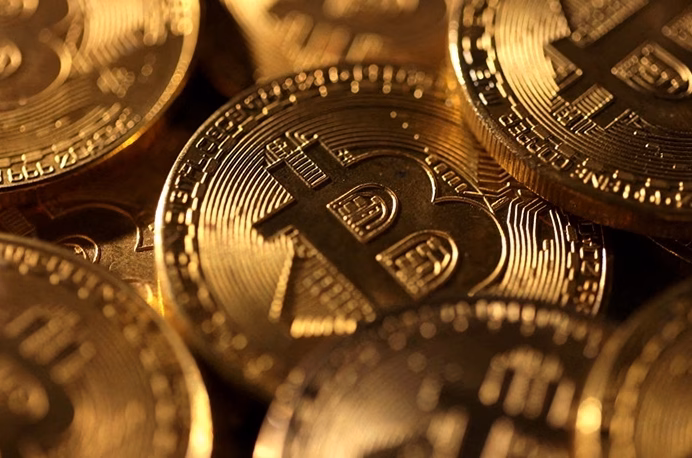 Bitcoin et XRP : Les 4 facteurs décisifs qui feront de cette semaine un tournant majeur